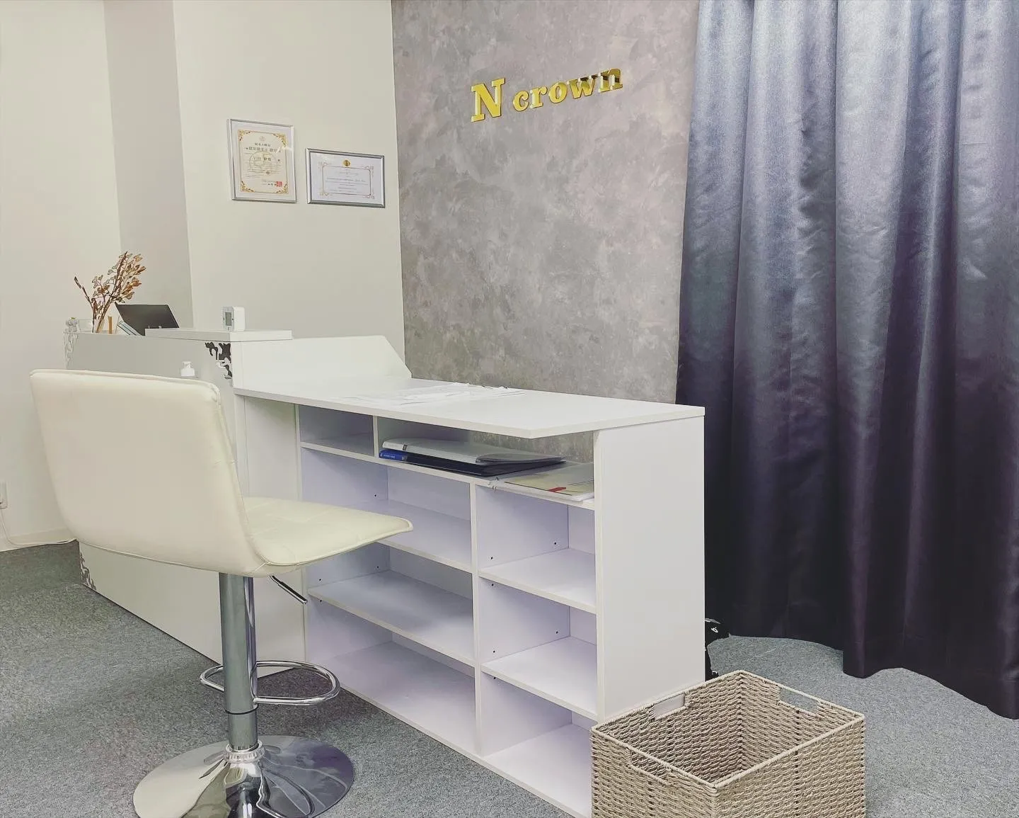 受付カウンター